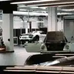 Folia na auto - jak okleić samemu?